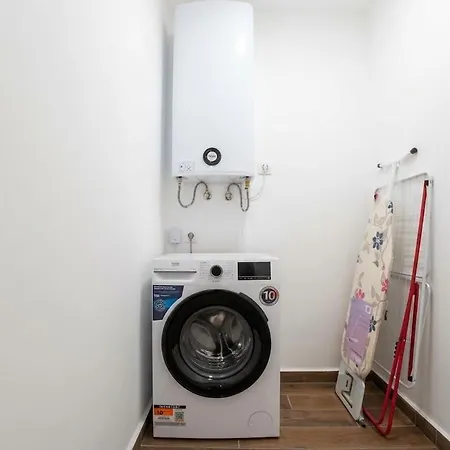 Apartamento Airport Area Three 3km Double Free Parking Sófia